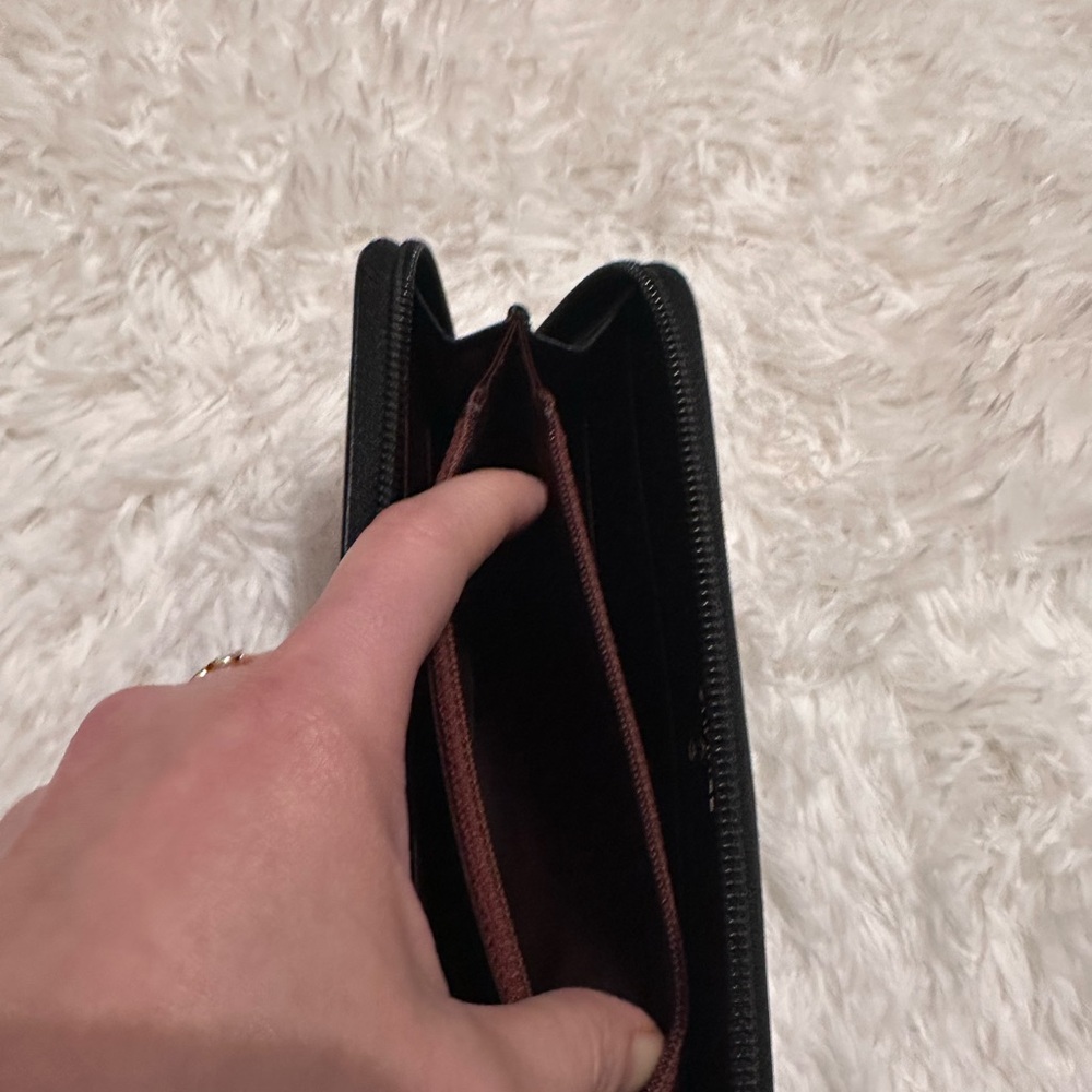 CHANEL Black Quilted Embossed Wallet - Picture 9 of 13